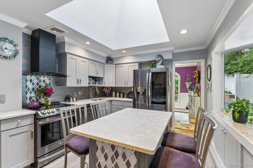 28 Forest Drive East Northport, NY 11731