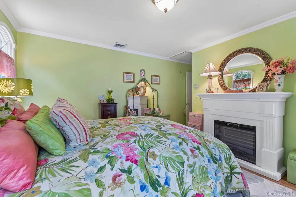 28 Forest Drive East Northport, NY 11731