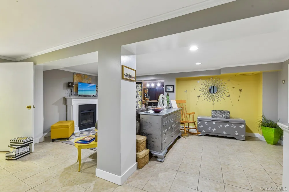 28 Forest Drive East Northport, NY 11731