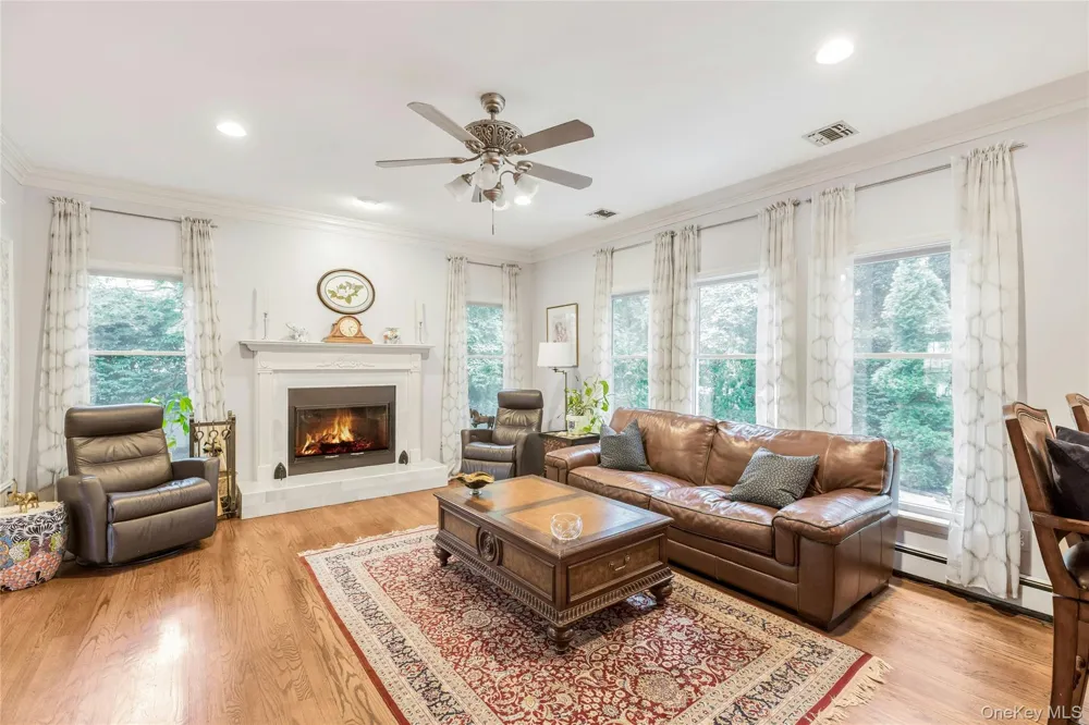 14 Cobbler Lane East Setauket, NY 11733