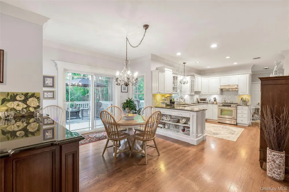14 Cobbler Lane East Setauket, NY 11733