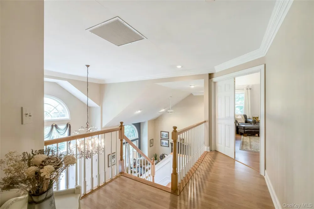 14 Cobbler Lane East Setauket, NY 11733