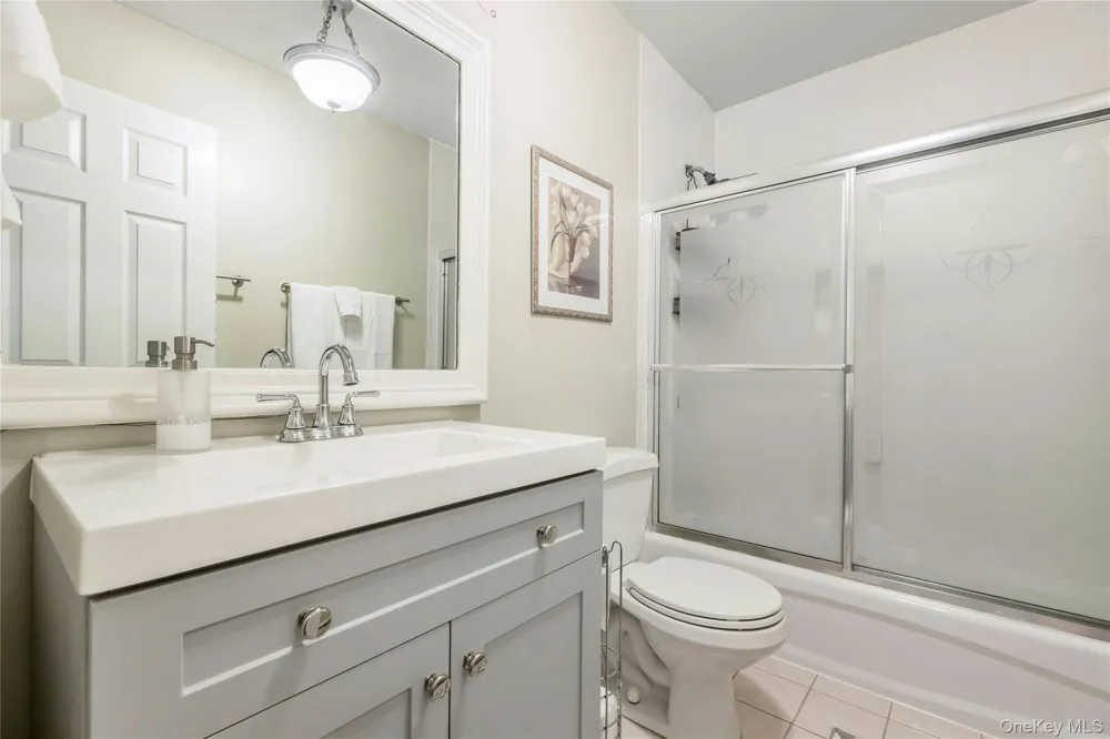 14 Cobbler Lane East Setauket, NY 11733