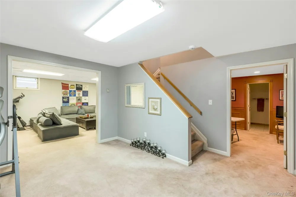 14 Cobbler Lane East Setauket, NY 11733