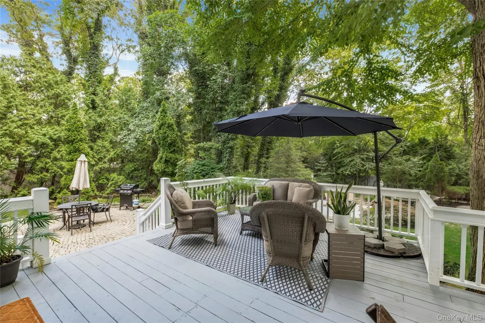 14 Cobbler Lane East Setauket, NY 11733