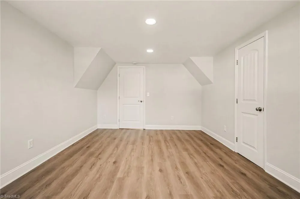 933 E King Street King, NC 27021