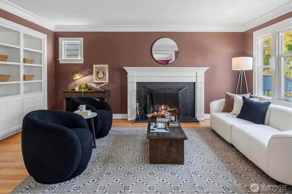 2650 Walnut Avenue SW Seattle, WA 98116