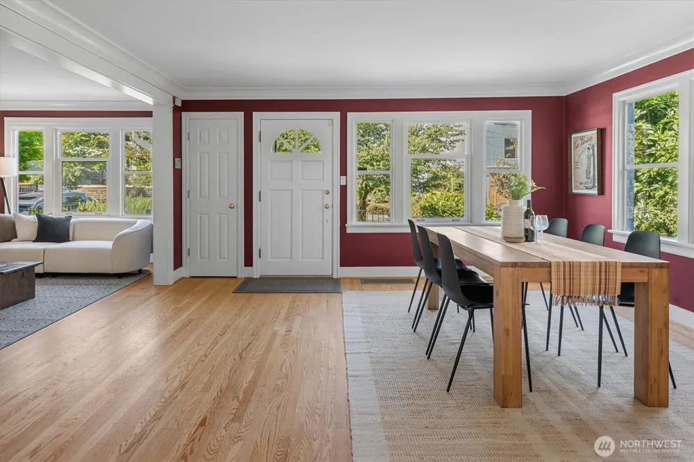 2650 Walnut Avenue SW Seattle, WA 98116