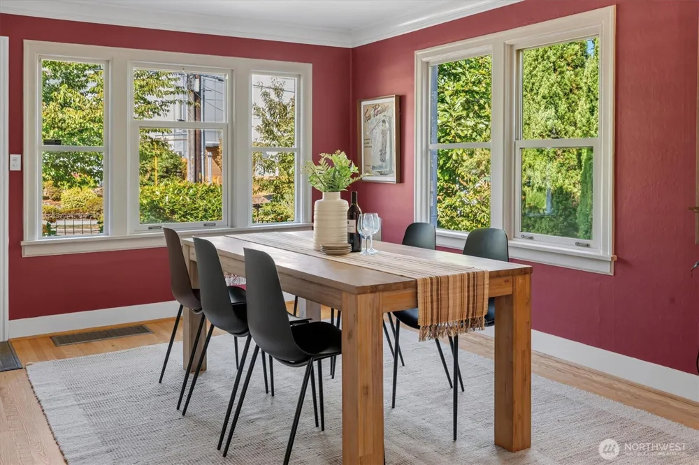 2650 Walnut Avenue SW Seattle, WA 98116