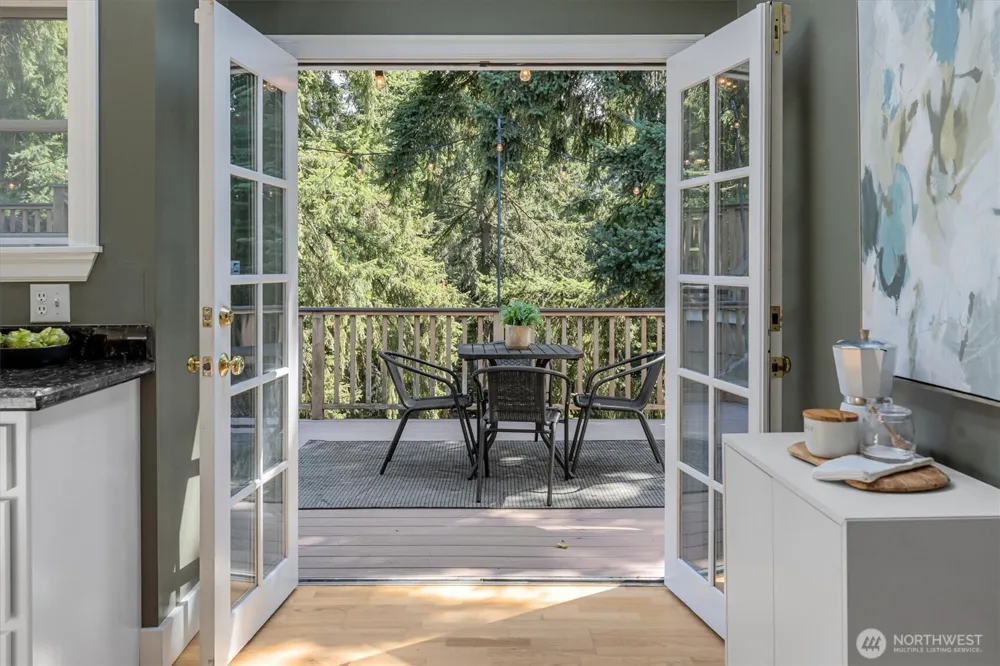 2650 Walnut Avenue SW Seattle, WA 98116