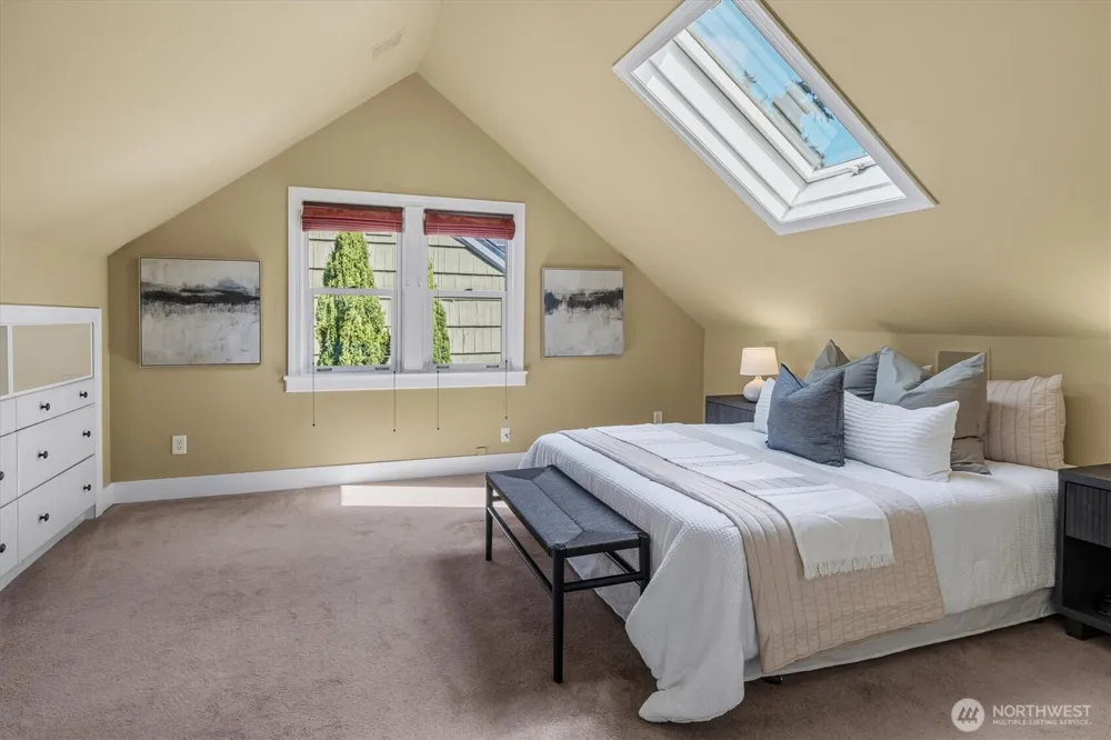 2650 Walnut Avenue SW Seattle, WA 98116