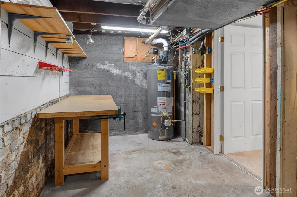2650 Walnut Avenue SW Seattle, WA 98116