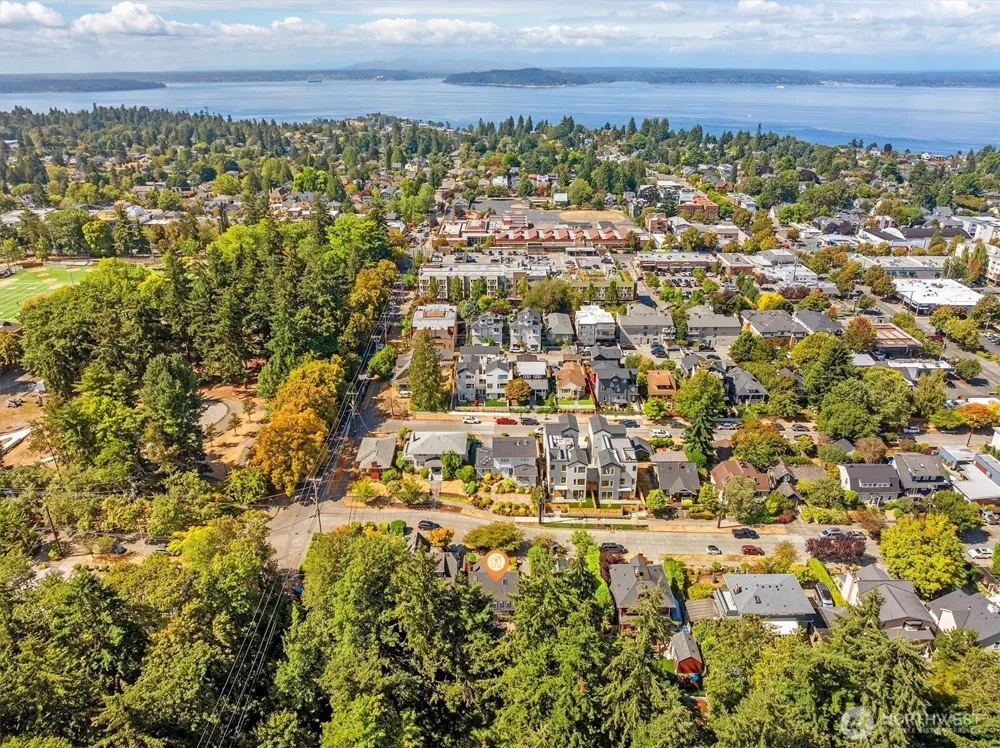 2650 Walnut Avenue SW Seattle, WA 98116
