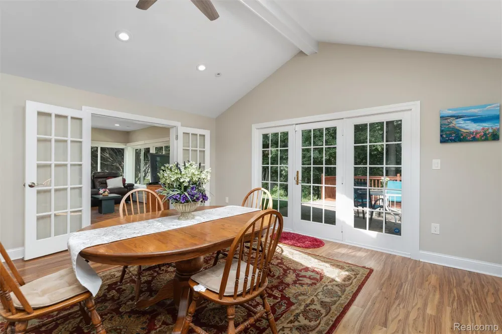 24800 Cromwell Drive Franklin Village, MI 48025