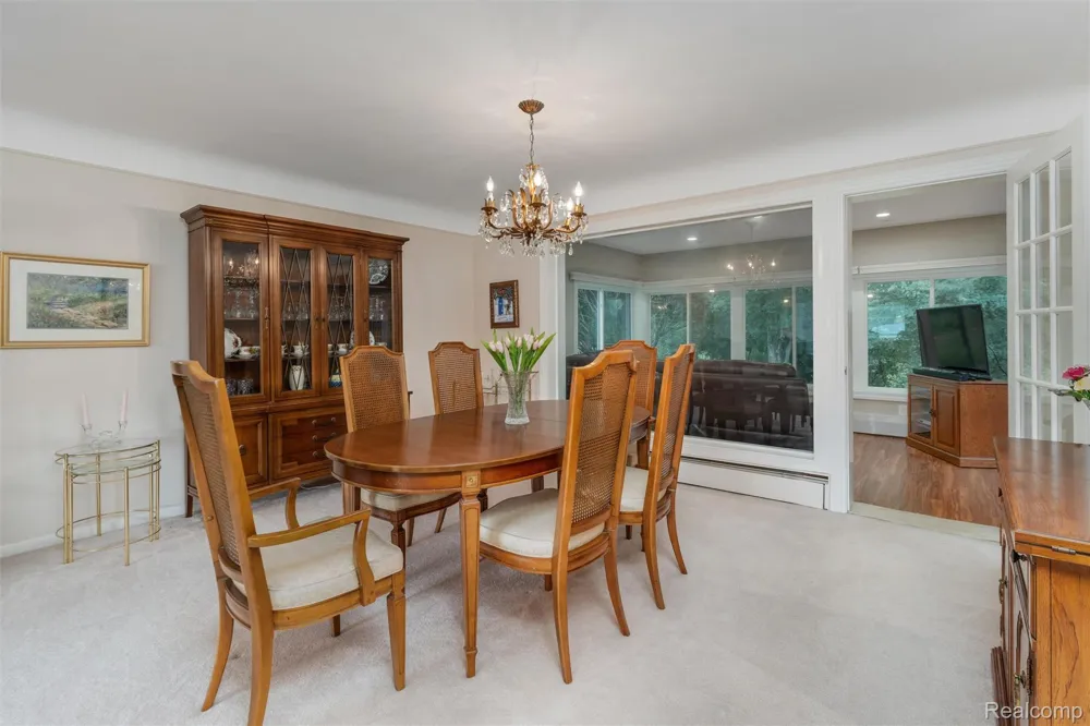 24800 Cromwell Drive Franklin Village, MI 48025