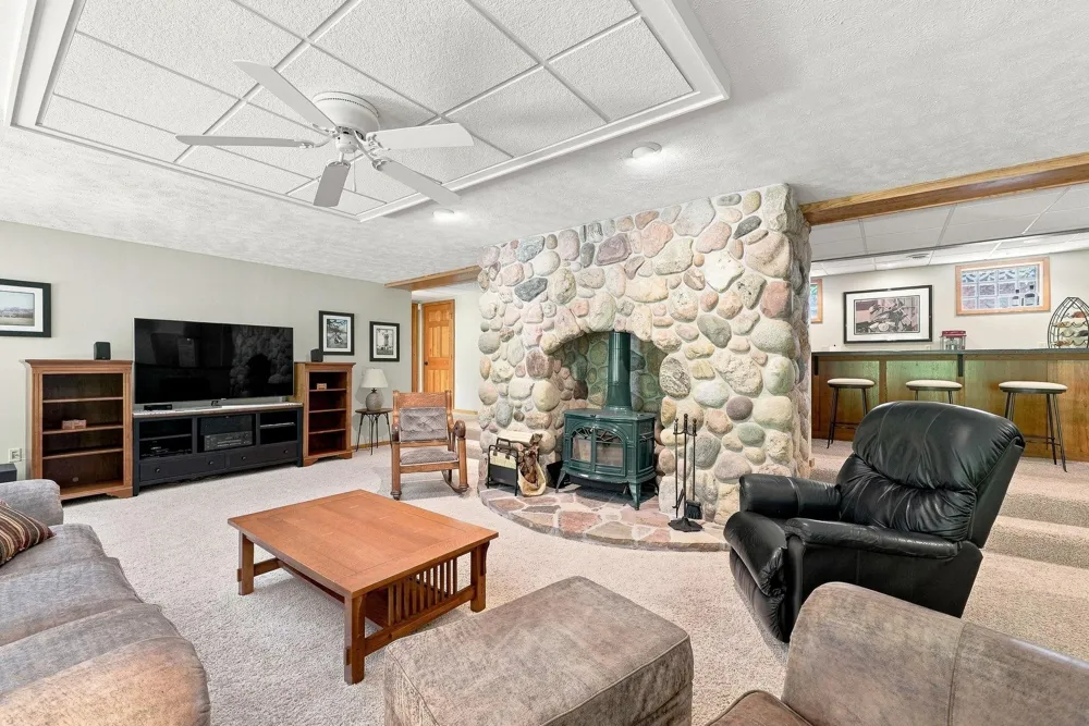 8979 Angell Road Whitewater Township, MI 49690