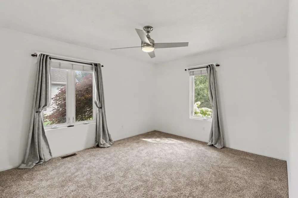 2985 Emerald Isle Garfield Charter Township, MI 49684