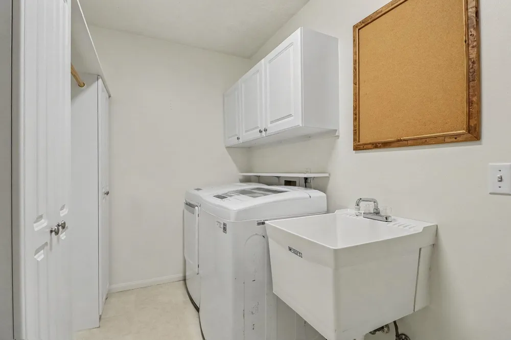 2985 Emerald Isle Garfield Charter Township, MI 49684