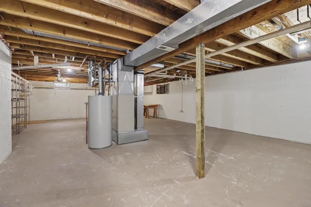 2985 Emerald Isle Garfield Charter Township, MI 49684