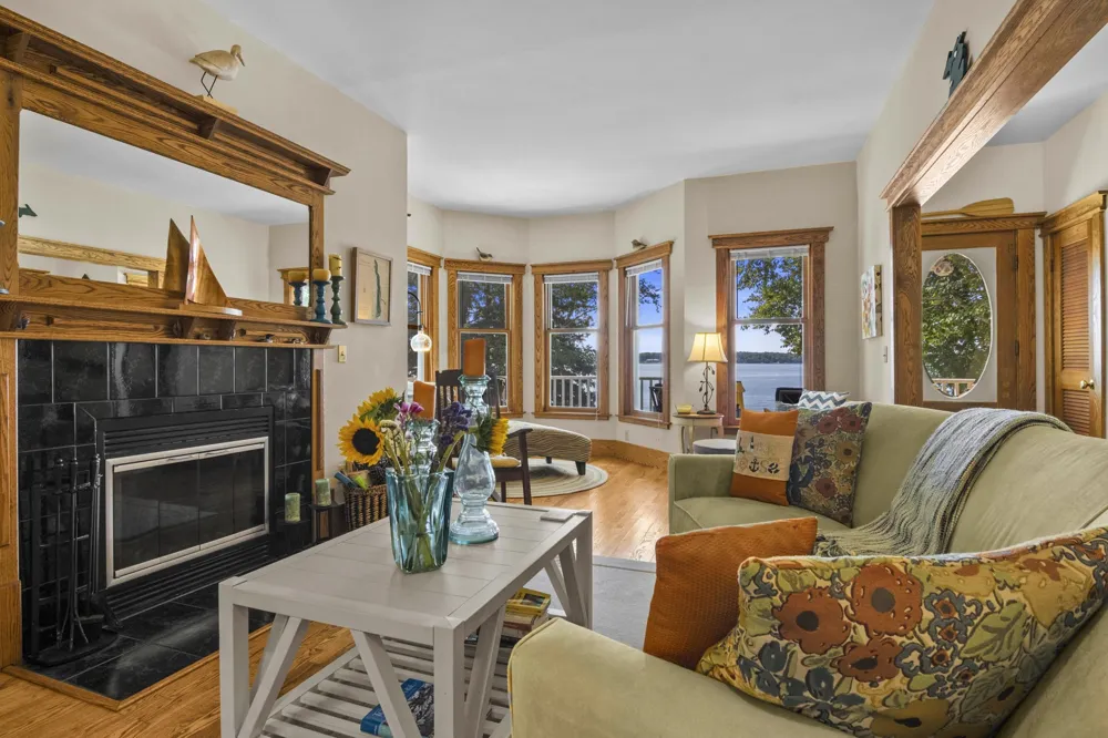 10888 Quin Sig A Mond Lane Central Lake Township, MI 49622