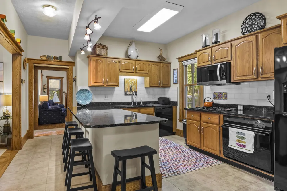 10888 Quin Sig A Mond Lane Central Lake Township, MI 49622