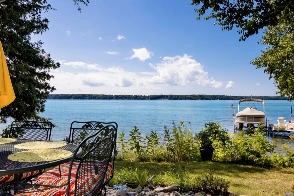10888 Quin Sig A Mond Lane Central Lake Township, MI 49622