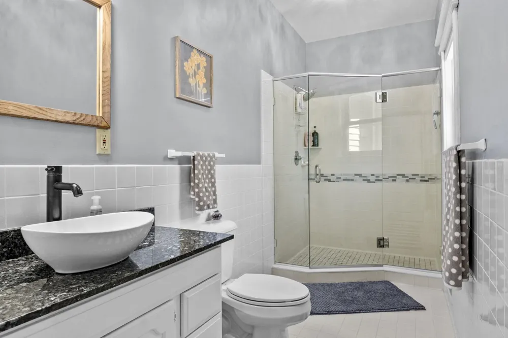 10888 Quin Sig A Mond Lane Central Lake Township, MI 49622