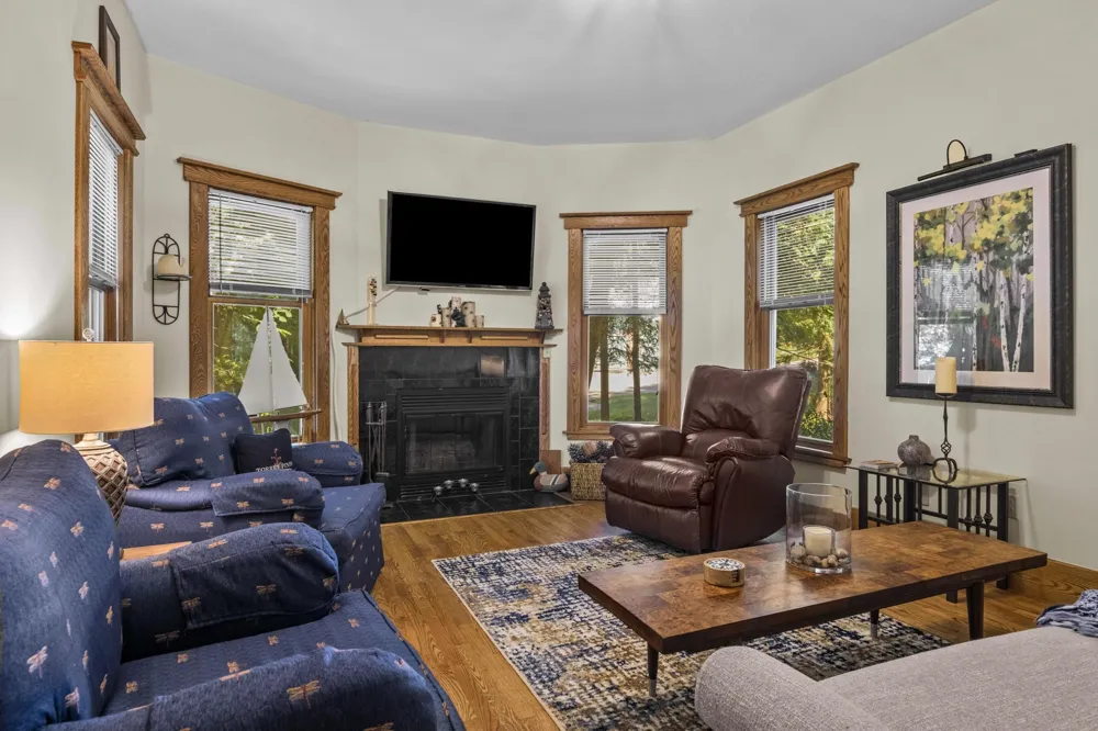 10888 Quin Sig A Mond Lane Central Lake Township, MI 49622