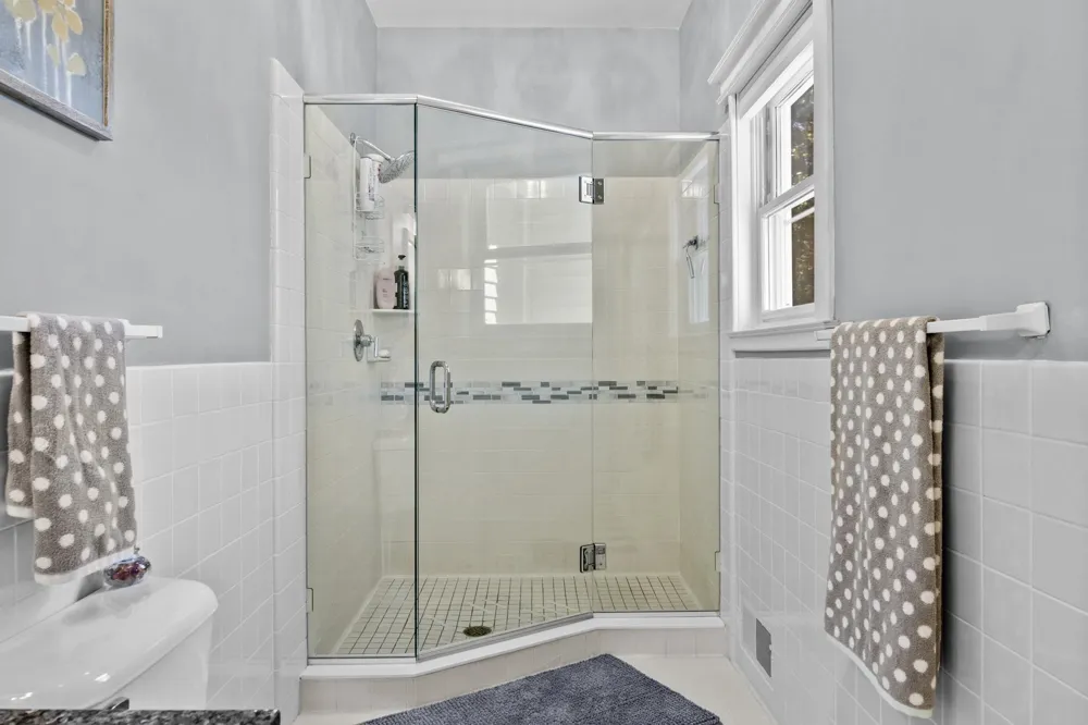 10888 Quin Sig A Mond Lane Central Lake Township, MI 49622
