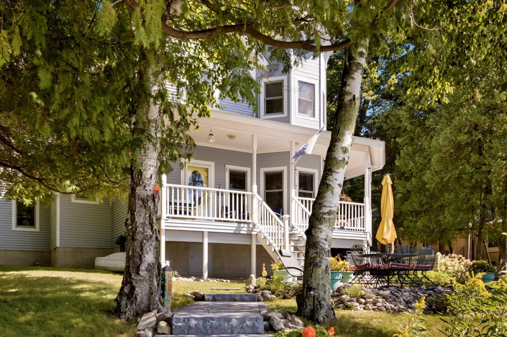 10888 Quin Sig A Mond Lane Central Lake Township, MI 49622