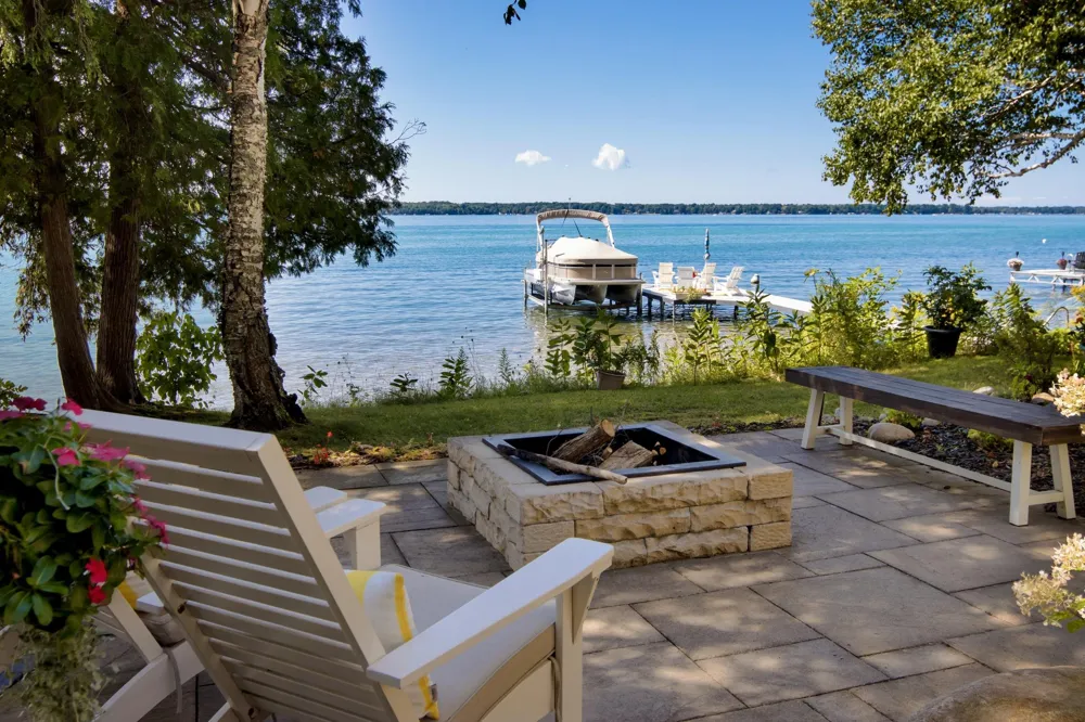 10888 Quin Sig A Mond Lane Central Lake Township, MI 49622
