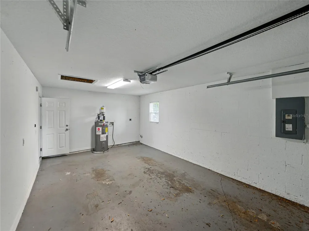 829 LAKE AVENUE Lakeland, FL 33801