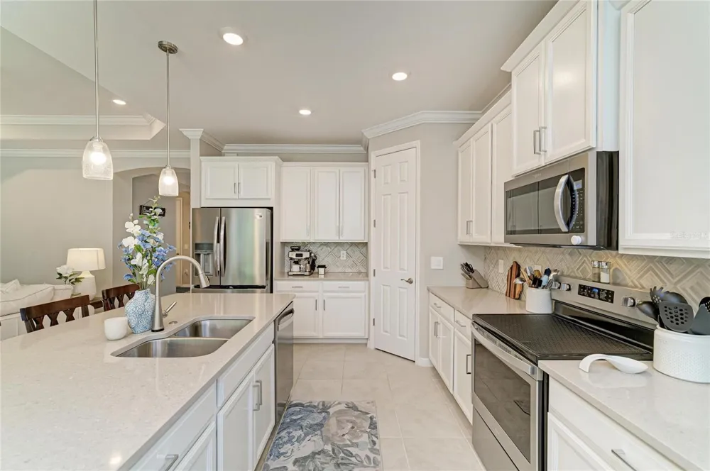 174 VERAZA COURT Nokomis, FL 34275