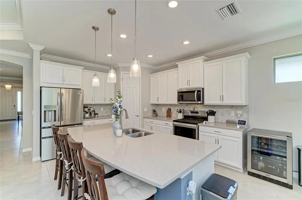 174 VERAZA COURT Nokomis, FL 34275