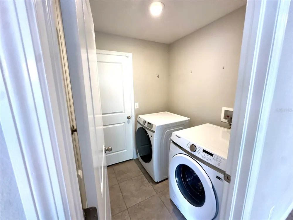 9746 SAGE CREEK DRIVE Ruskin, FL 33573