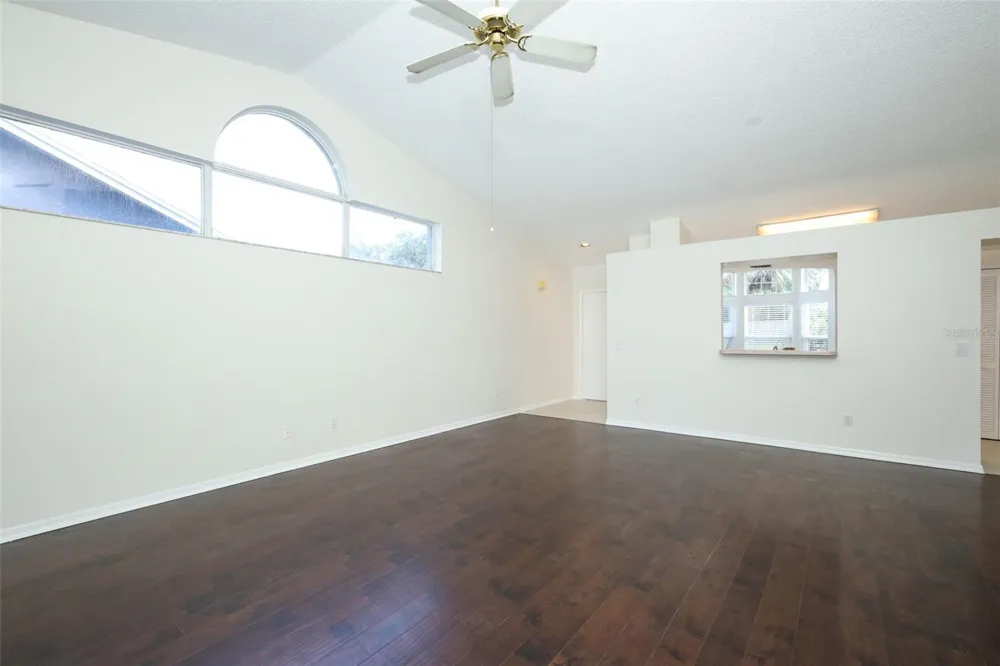 1042 PIEDMONT LAKES BOULEVARD Apopka, FL 32703