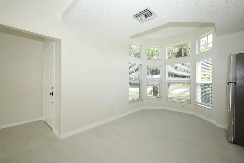 1042 PIEDMONT LAKES BOULEVARD Apopka, FL 32703