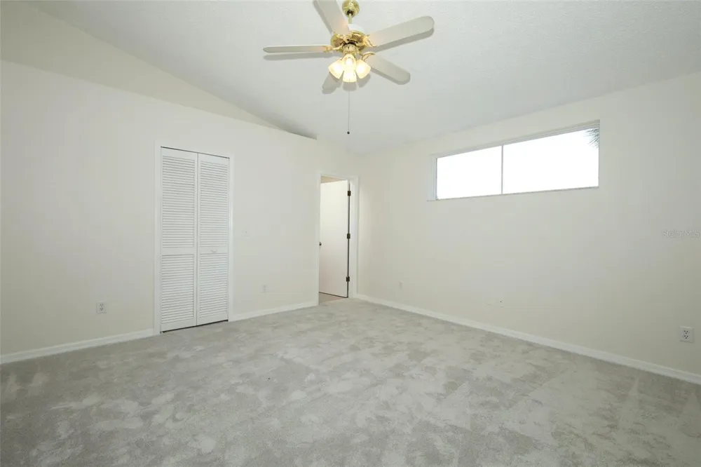 1042 PIEDMONT LAKES BOULEVARD Apopka, FL 32703