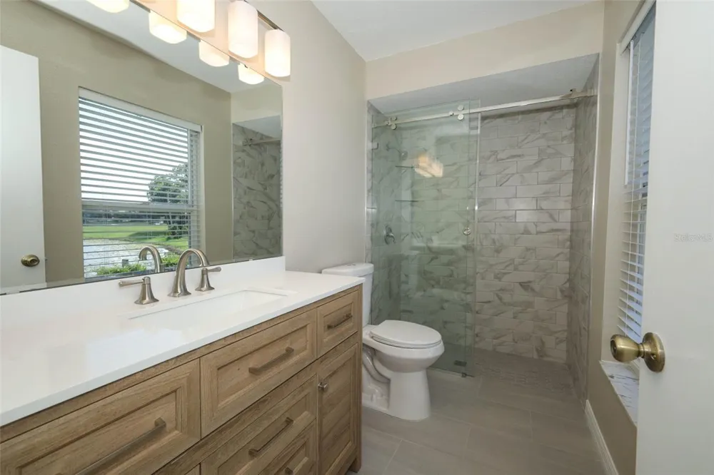 1042 PIEDMONT LAKES BOULEVARD Apopka, FL 32703
