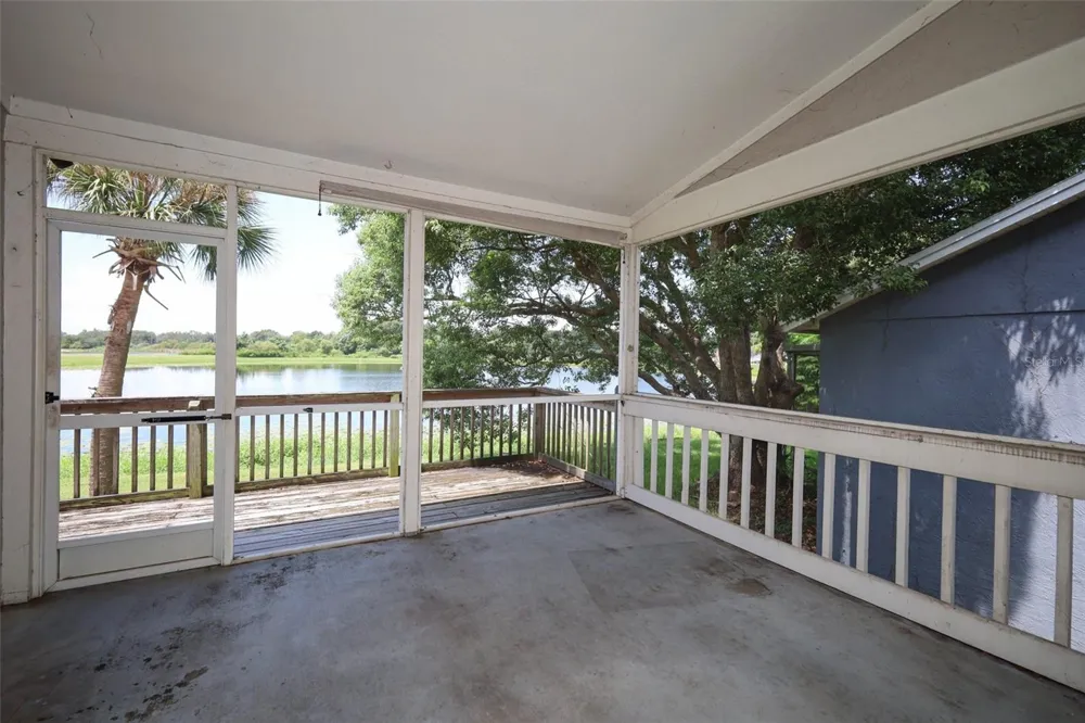 1042 PIEDMONT LAKES BOULEVARD Apopka, FL 32703