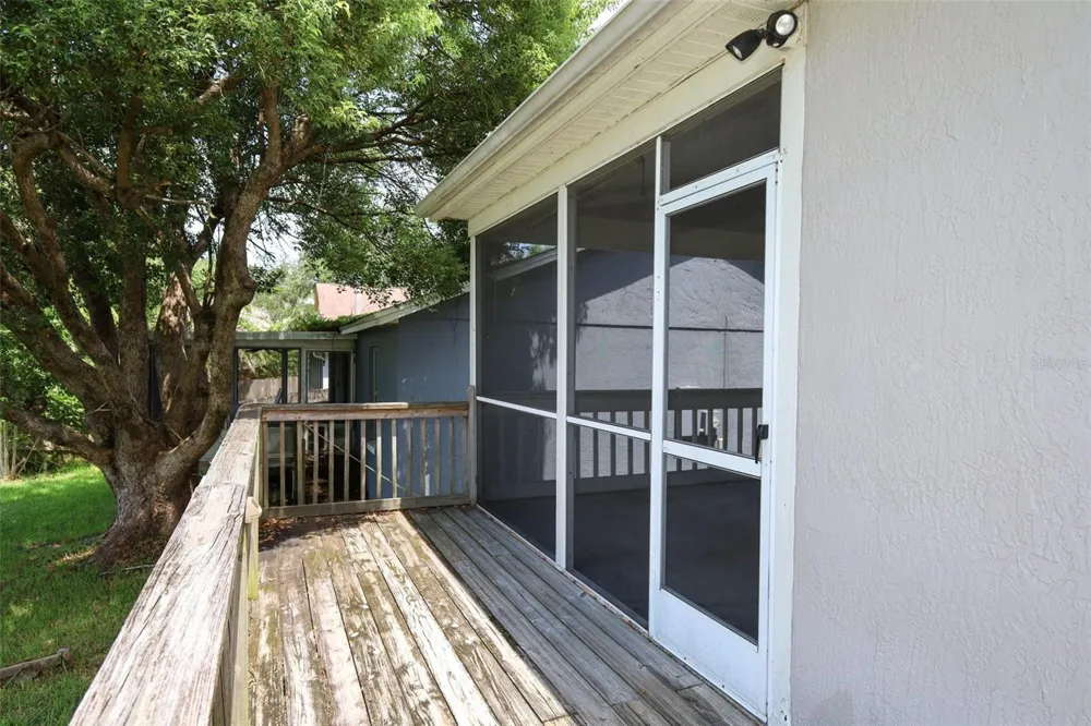 1042 PIEDMONT LAKES BOULEVARD Apopka, FL 32703