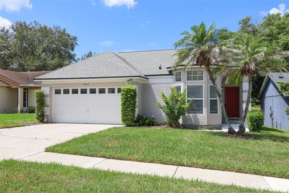 1042 PIEDMONT LAKES BOULEVARD Apopka, FL 32703