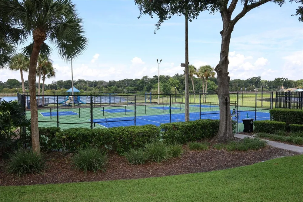 1042 PIEDMONT LAKES BOULEVARD Apopka, FL 32703