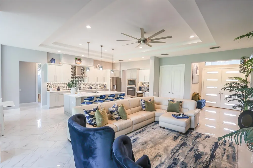 492 ADAMS VIEW LANE Auburndale, FL 33823