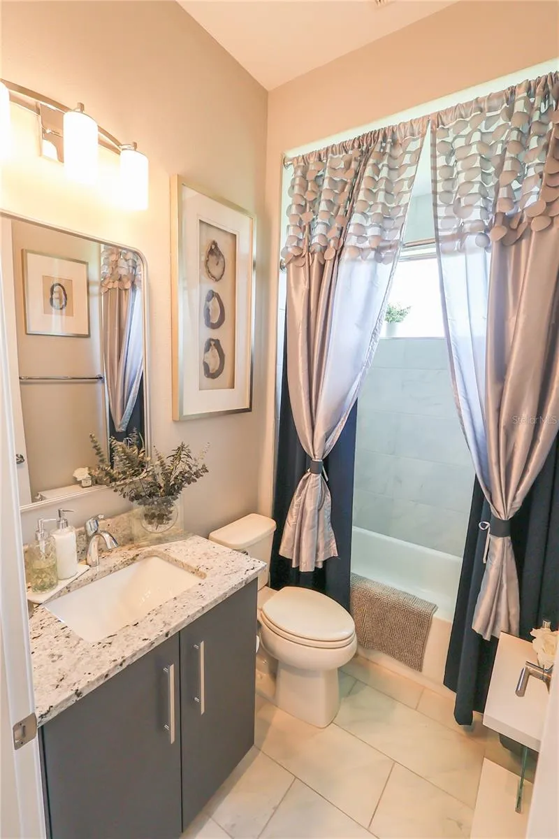 492 ADAMS VIEW LANE Auburndale, FL 33823