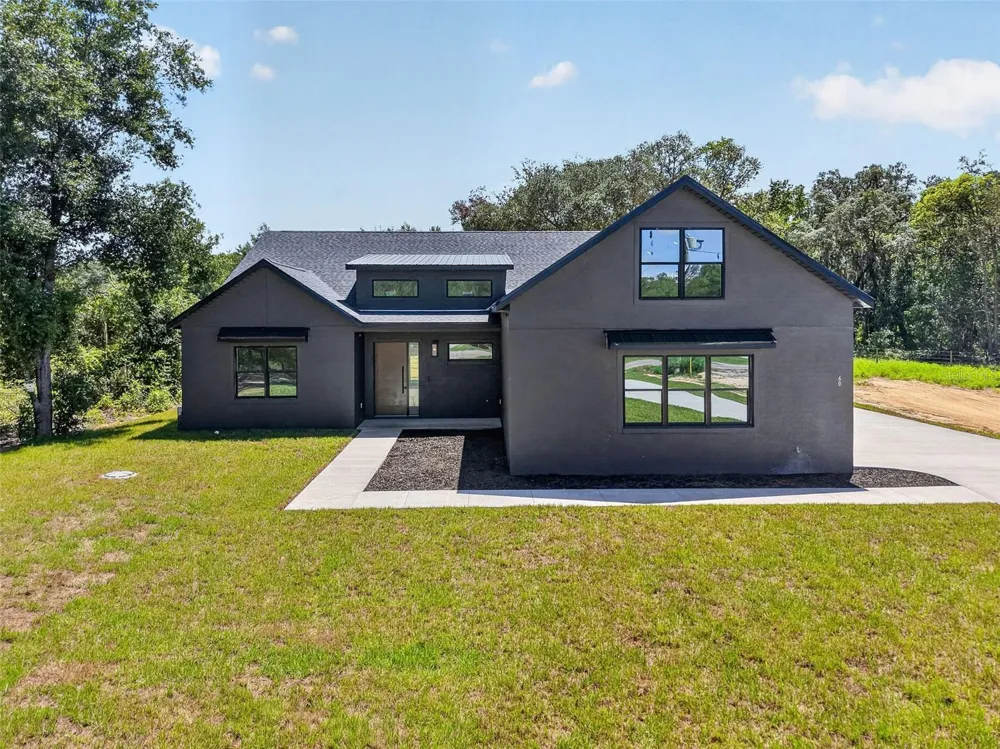 60 GUAVA PASS Ocklawaha, FL 32179