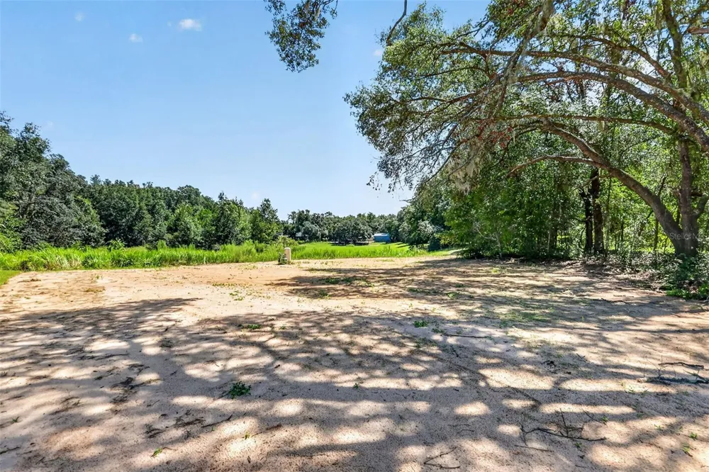 60 GUAVA PASS Ocklawaha, FL 32179