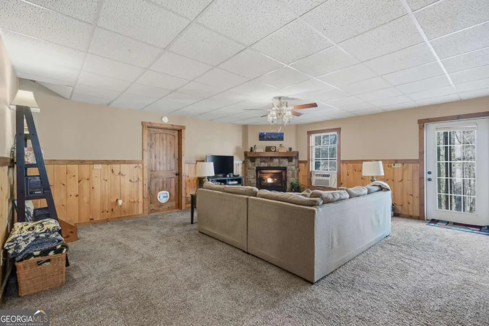 144 Monet DR Ellijay, GA 30540
