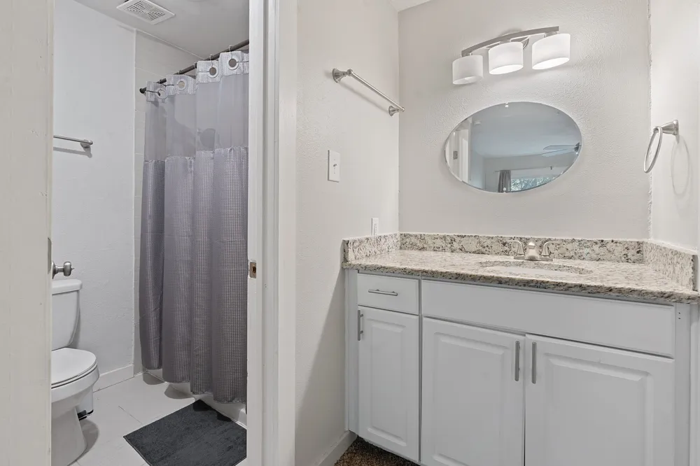 2603 Parker Lane #B Austin, TX 78741