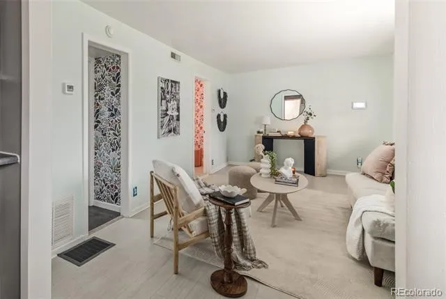 2169 W Warren Avenue Englewood, CO 80110